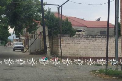 Qubada sakinlər zibil qutularının olmamasından narazıdırlar