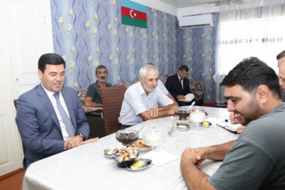 Xaçmaz: icra başçısı Vətən müharibəsi qazisinə baş çəkib