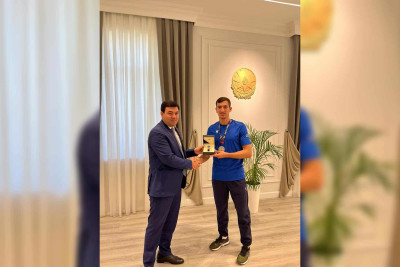 Xaçmaz: Elnur Rzayev İslamiadanın mükafatçısı ilə görüşüb