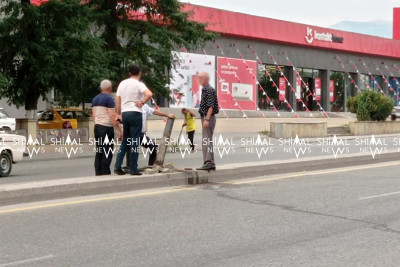 Quba: qəza nəticəsində işıq dirəyi yararsız vəziyyətə düşüb