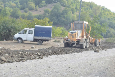 Quba: Tüləkəran kəndində yollar təmir edilir