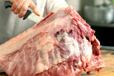 AQTA: Xaçmazda heyvan kəsimi məntəqəsində nöqsanlar aşkar edilib