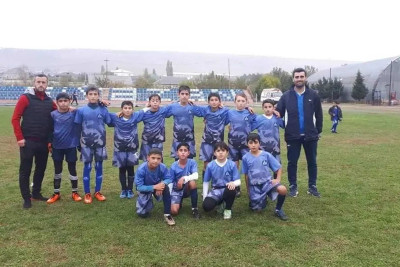 U-12 Liqası: Xaçmaz və Qusar futbolçuları görüş keçiriblər