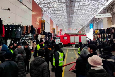 Quba: Nisanova və İliyevə məxsus bazar yanır