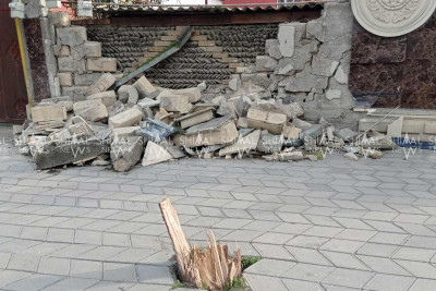 Xaçmazda qəza nəticəsində hasar uçub