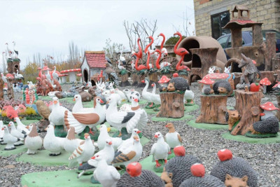 Qubalı sənətkarın əl işləri cansız zoopark yaradıb
