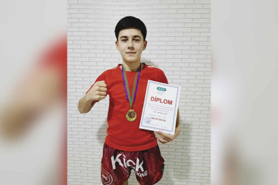 Xaçmaz: məktəbli kikboksinq üzrə qızıl medal qazanıb