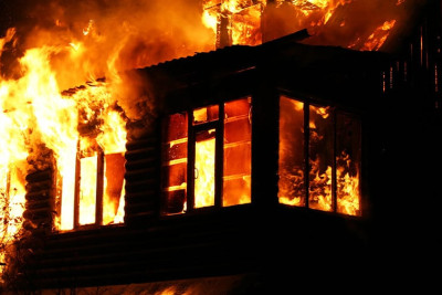 İsmayıllı: ikimərtəbəli evdə yanğın olub