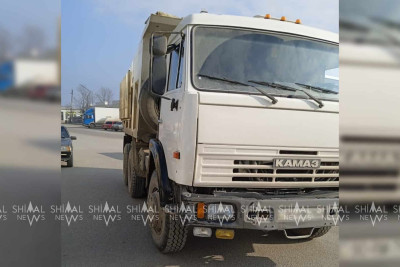 Xudatda “07” və “Kamaz” toqquşub