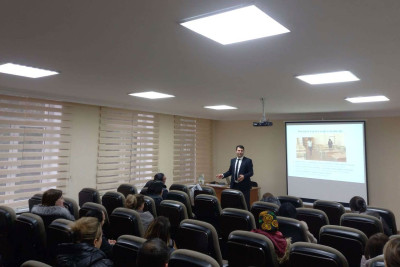 DİM: imtahanda zal nəzarətçilərinin təlimi davam edir