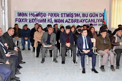 İsmayıllı: Xəlillidə icra başçısı sakinlərlə görüşüb