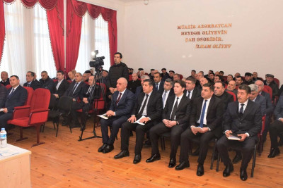 Qubanın icra başçısı sakinlərlə səyyar görüş keçirib