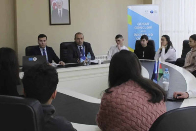 Qusarda ali təhsili olmayan gənclərlə görüş keçirilib
