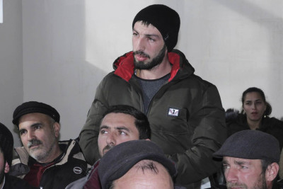 İsmayıllı: Yeniyolda icra başçısı sakinlərlə görüşüb