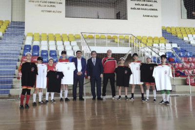 Qusar: uşaq futbol komandası ilə görüş təşkil edilib