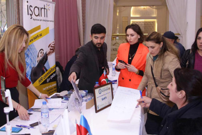 Quba şəhərində əmək yarmarkası keçirilib