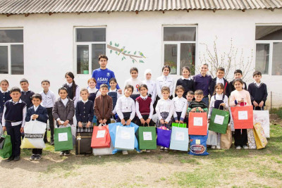 İsmayıllıda 43 uşağa hədiyyələr təqdim edilib