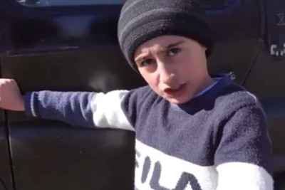 Balaca qubalının ingilis dilində danışmağı əcnəbini təəccübləndirib