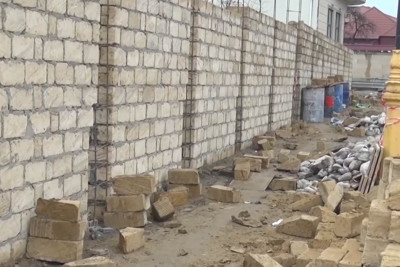 Quba: təhlükə saçan hasarın tikintisi yaxın günlərdə yekunlaşacaq