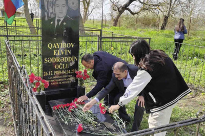 Xaçmazlı gənclər Aprel döyüşləri şəhidlərini yad ediblər
