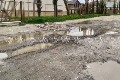 Qubada içməli su küçələrə axır