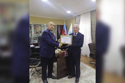 Xaçmaz: Reyestr xidməti ƏPT sədri "Fəxri Fərman"la mükafatlandırlıb
