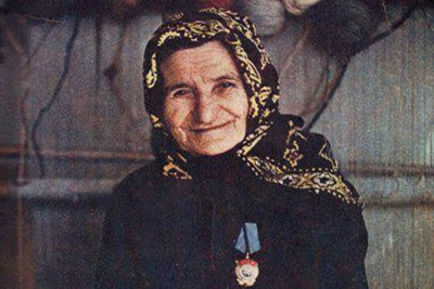 Ömrünün 113 ilini xalçaçılıq sənətinə həsr edən Zibeydə xanımın doğum günüdür