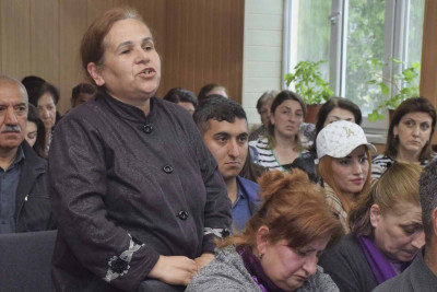 Qubanın icra başçısı sakinlərlə səyyar görüş keçirib
