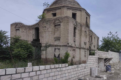 Xaçmaz: Alban kilsəsi ətrafında qanunsuz tikinti dayandırılıb