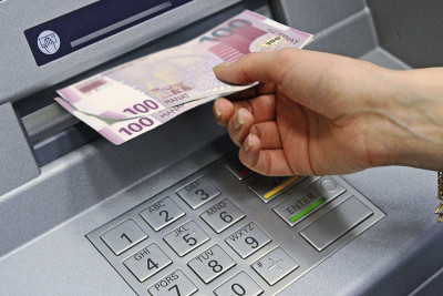 Xaçmaz: pensiyaçılar var, bankomat isə yoxdur