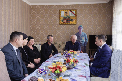 Nazir Rəşad Nəbiyev qusarlı şəhidin ailəsinə baş çəkib