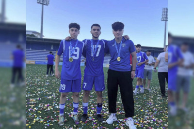 Xaçmaz futbolunun yetirmələri mövsümü qızılla bitiriblər