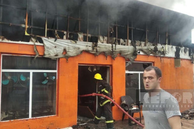 İsmayıllı: Heydər Əliyev prospektində yanğın baş verib -YENİLƏNİB -VİDEO