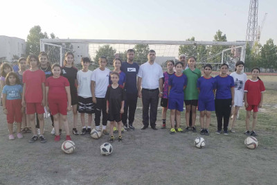 Xaçmazda yoldaşlıq futbol oyunu keçirilib