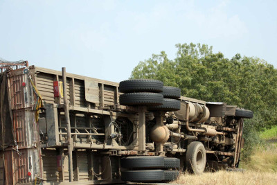 Ölüm hadisəsi: Qubada "KamAZ" aşıb