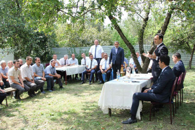 İsmayıllı: icra başçısı sakinləri qəbul edib