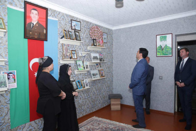 Xaçmaz: əməliyyat olunan şəhid anası ziyarət edilib