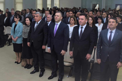 Quba: məktəb direktorları və müəllimlər mükafatlandırılıblar