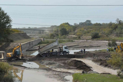 Xaçmazda uçmuş körpüyə alternativ yol çəkilir