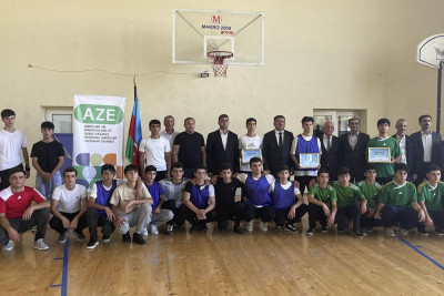 Xaçmazda məktəblilər voleybol turnirinə qatılıblar