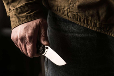 Xaçmazda qohum qohumu bıçaqlayıb