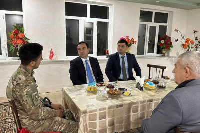 RİH: İsmayıllıda icra başçısı yaralı hərbçiləri ziyarət edib