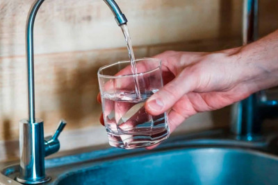 Quba: artezianın mühərrikinin xarab olması sakinlərin uzun illər susuz qalmasına səbəb olub