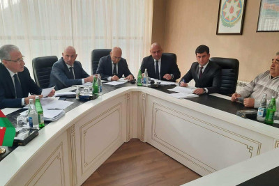 Muxtar Babayev Qusarda sakinləri qəbul edib