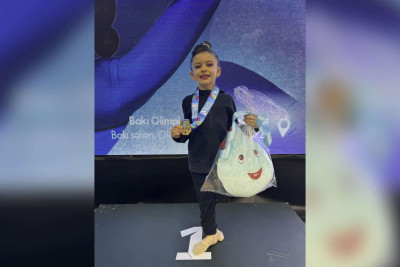 Qusardan olan balaca gimnast medal qazanıb