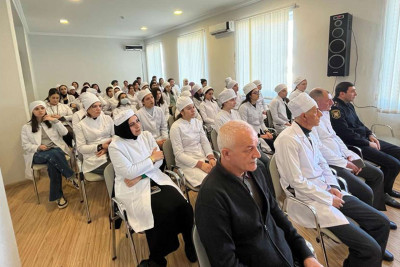 Quba: tibb kollecinin tələbələri ilə narkomaniyanın fəsadları haqda müzakirələr aparılıb