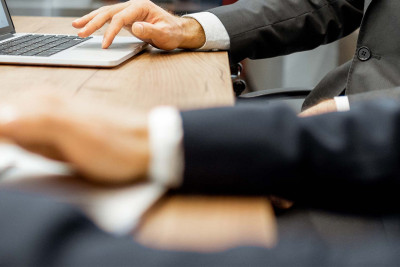 Tanınmış bank 3 rayonda əməkdaş axtarır