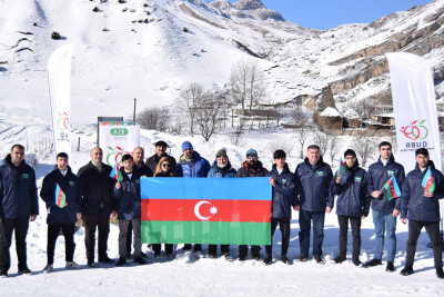 Alpinizm Federasiyasının üzvləri Şahdağa yürüş ediblər
