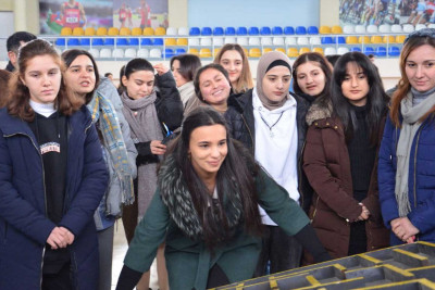 İsmayıllı: seçki könüllüləri ilk dəfə səs verəcək gənclərlə görüşüblər