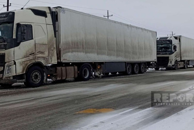 Bakı-Quba yolu: 30 yük maşını yolda qalıb